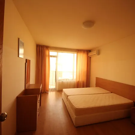 Апартхотел Sea Grace Несебър