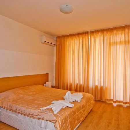 Sea Grace Апартхотел 3*