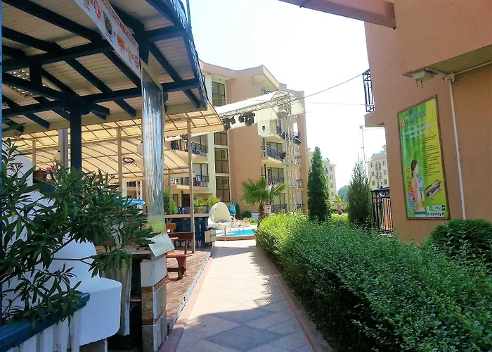 Sea Grace Апартхотел Несебър